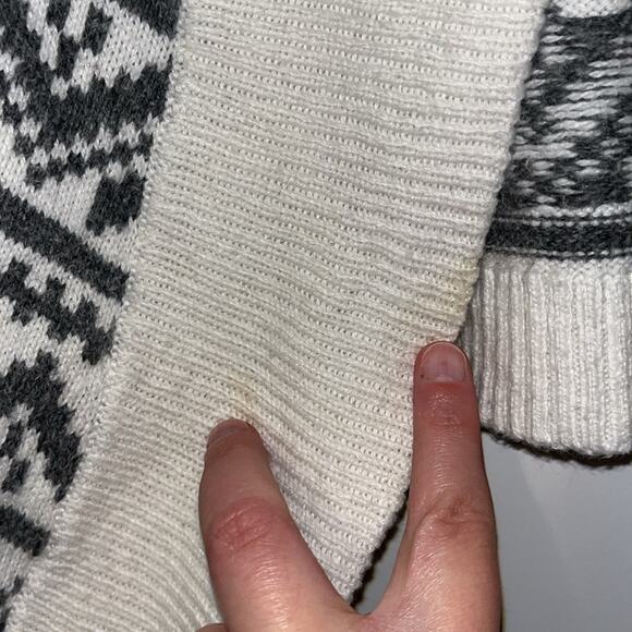 LOFT Cream and Gray Geometric Print Sweater - Picture 10 of 10